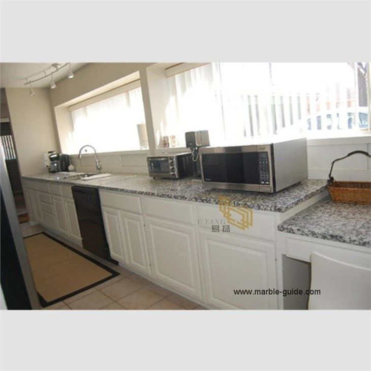 Dessus de vanité en granit Taupe Blanco à vendre