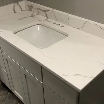 Dessus de vanité en quartz Calacatta pour salle de bain