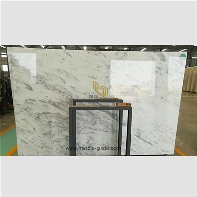 Conception des escaliers en marbre blanc oriental